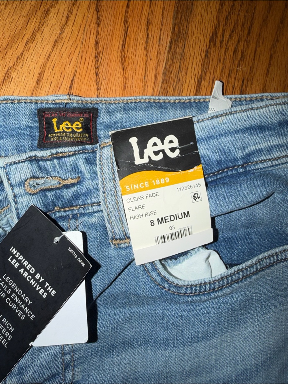 Woman’s size 8 NWT jeans